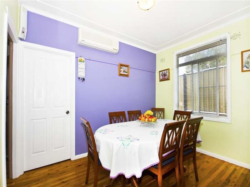 28 Neerini Avenue, Smithfield NSW 2164