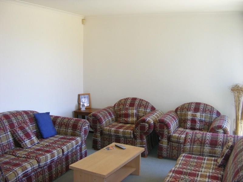 10 Aramon Close, Edensor Park NSW 2176