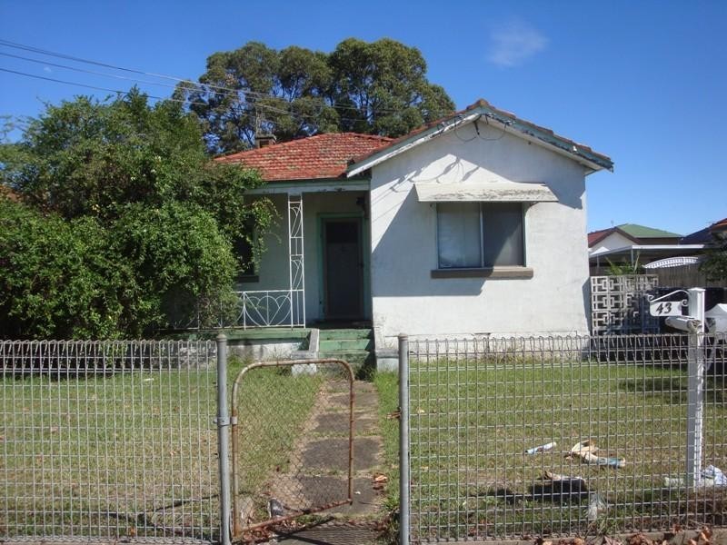 43 Ascot Street, Canley Heights NSW 2166