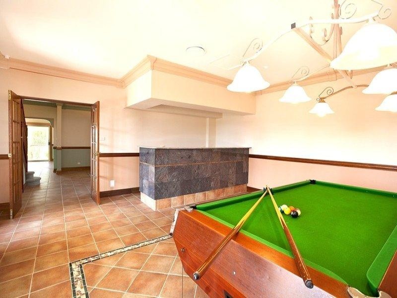 37 Begovich Crescent, Bossley Park NSW 2176