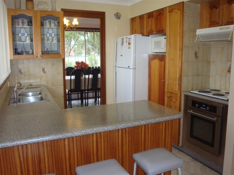 41 Curran Street, Prairiewood NSW 2176