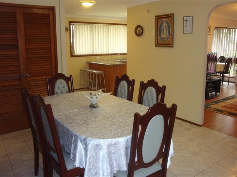 41 Curran Street, Prairiewood NSW 2176