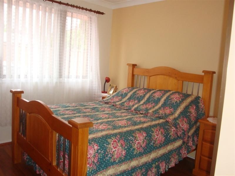 41 Curran Street, Prairiewood NSW 2176