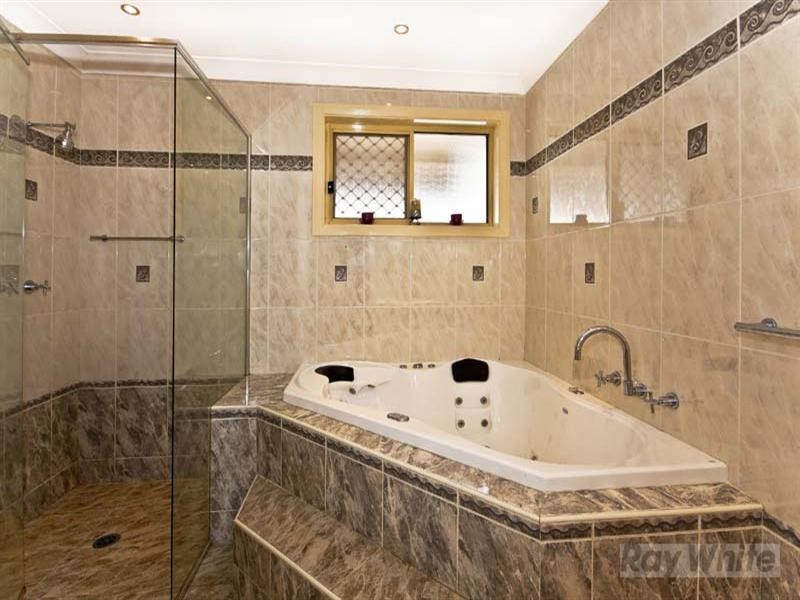 24 Hamersley Street, Fairfield West NSW 2165