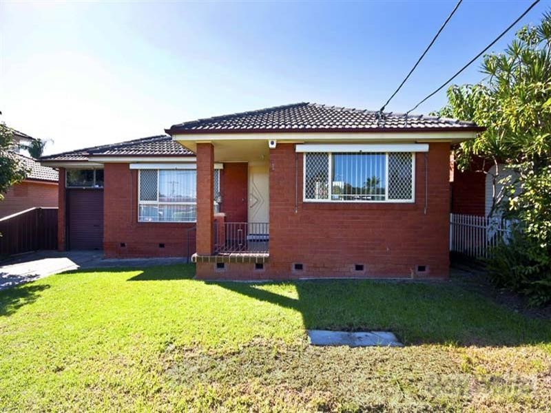 24 Hamersley Street, Fairfield West NSW 2165