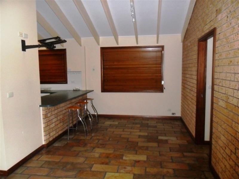 4 Glen Osmond Crescent, Bossley Park NSW 2176