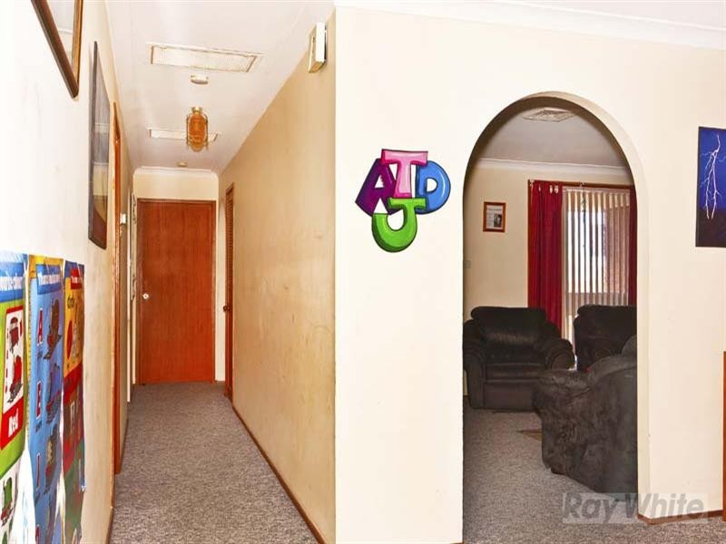 5 Tolmer Street, Bossley Park NSW 2176