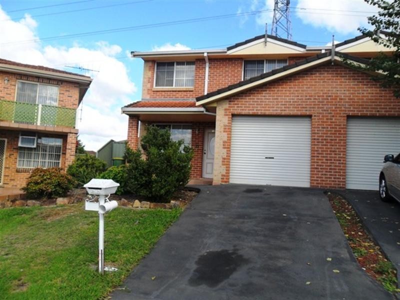 12 Hollydene Crescent, Edensor Park NSW 2176