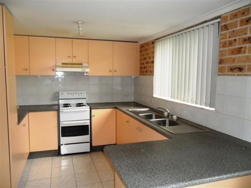 12 Hollydene Crescent, Edensor Park NSW 2176