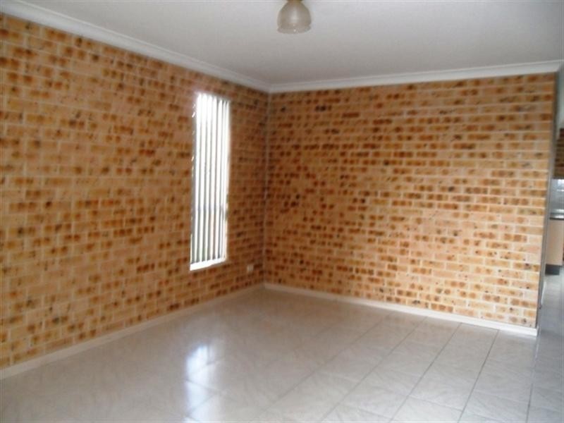 12 Hollydene Crescent, Edensor Park NSW 2176