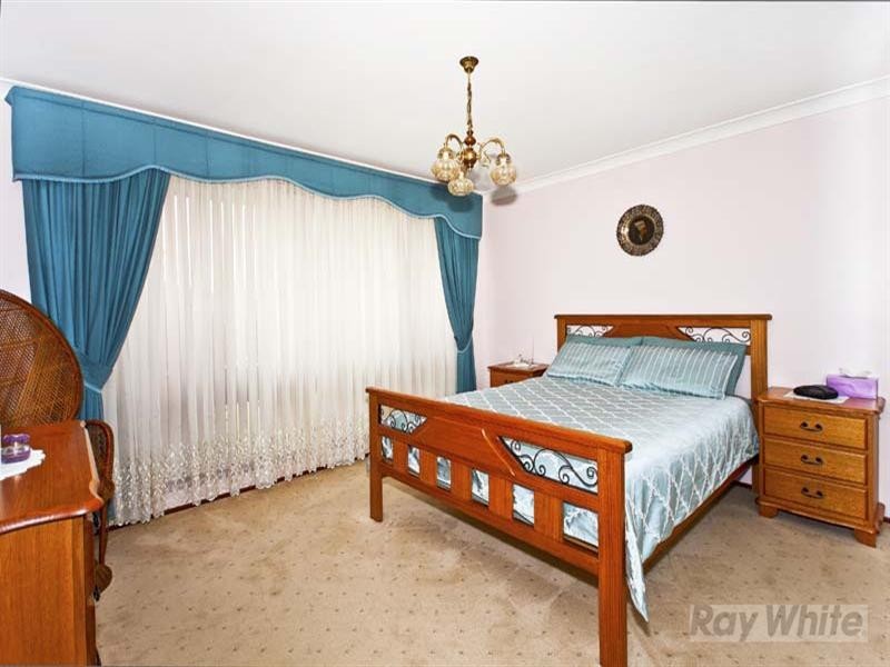 13 Albany Close, Wakeley NSW 2176