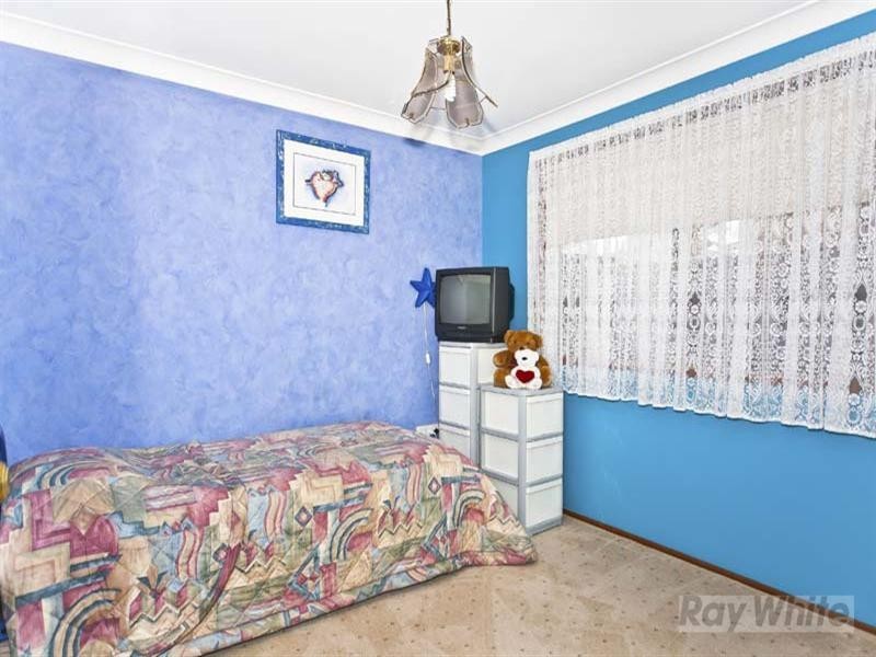 13 Albany Close, Wakeley NSW 2176