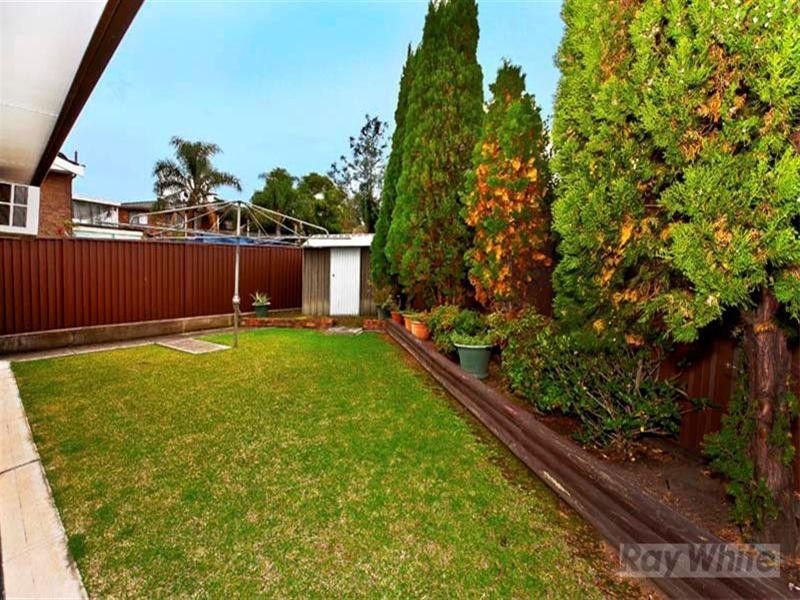 13 Albany Close, Wakeley NSW 2176