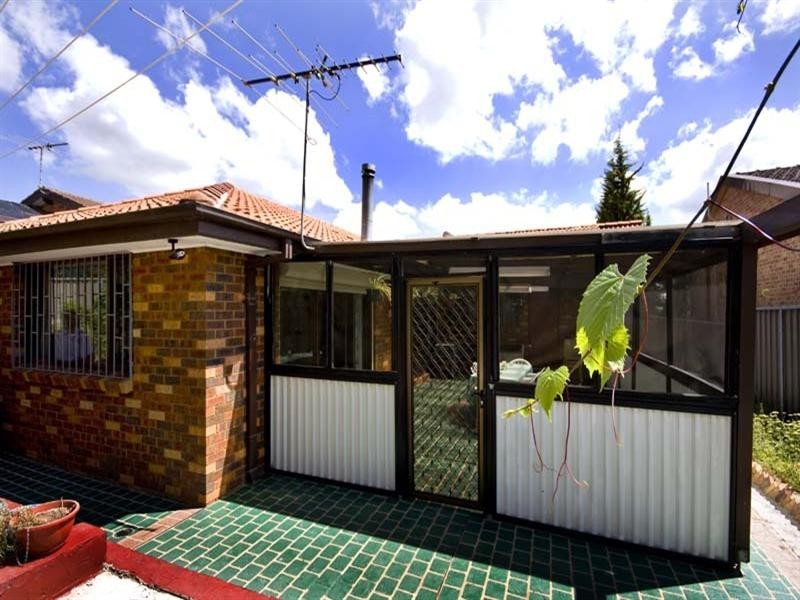 42 Castlereagh Street, Bossley Park NSW 2176