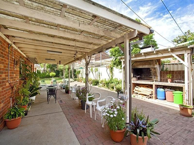 10 Fitzroy Close, St Johns Park NSW 2176