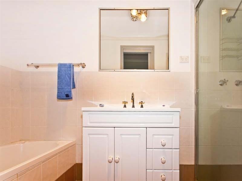 6 Murrumbidgee Street, Bossley Park NSW 2176