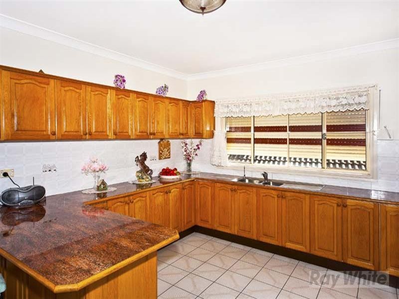 4 Katherine Street, Cecil Hills NSW 2171