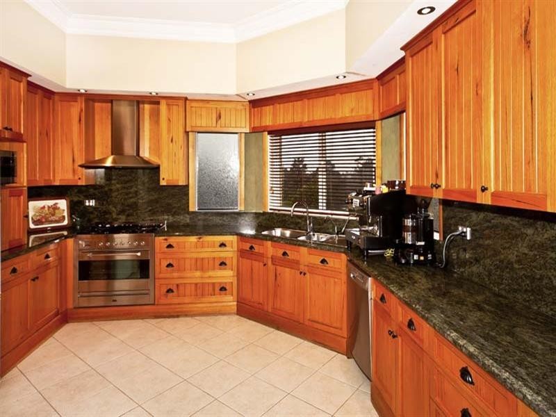 33 Kalang Road, Edensor Park NSW 2176