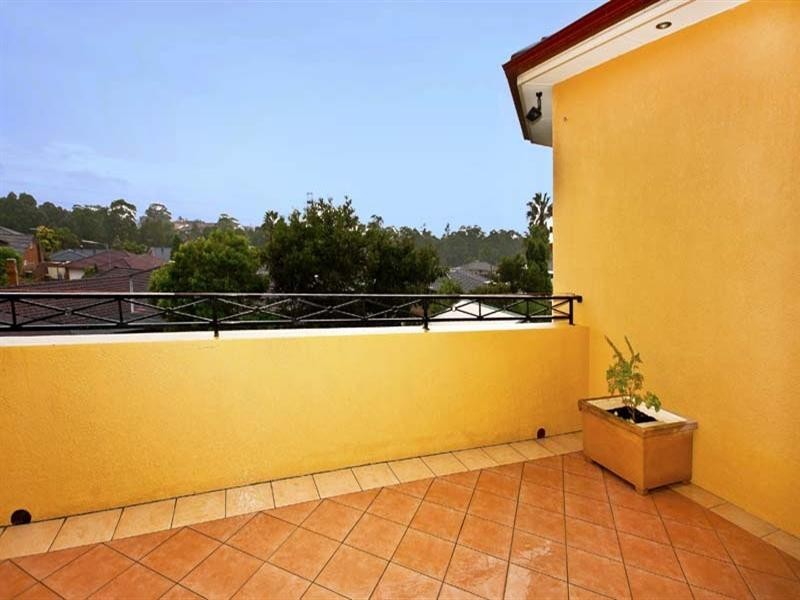 33 Kalang Road, Edensor Park NSW 2176