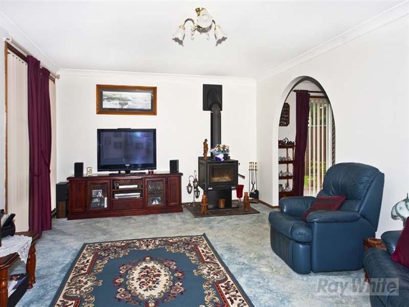 24 Holbrook Street, Bossley Park NSW 2176