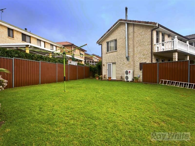 24 Holbrook Street, Bossley Park NSW 2176