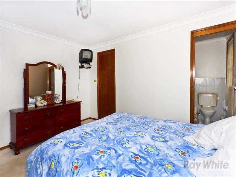 24 Holbrook Street, Bossley Park NSW 2176