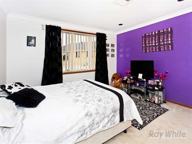 24 Holbrook Street, Bossley Park NSW 2176