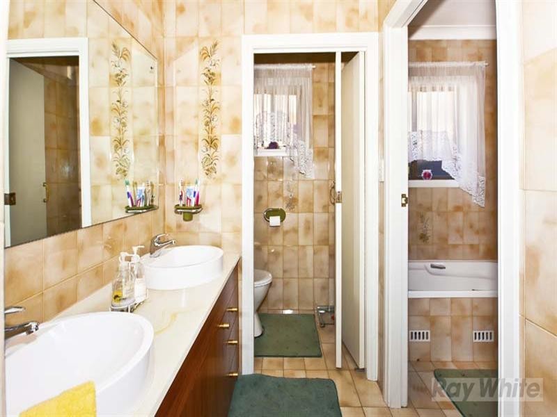 48 Murrumbidgee Street, Bossley Park NSW 2176