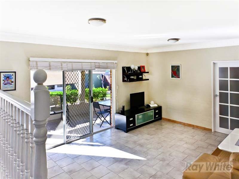 22 Mohawk Crescent, Greenfield Park NSW 2176