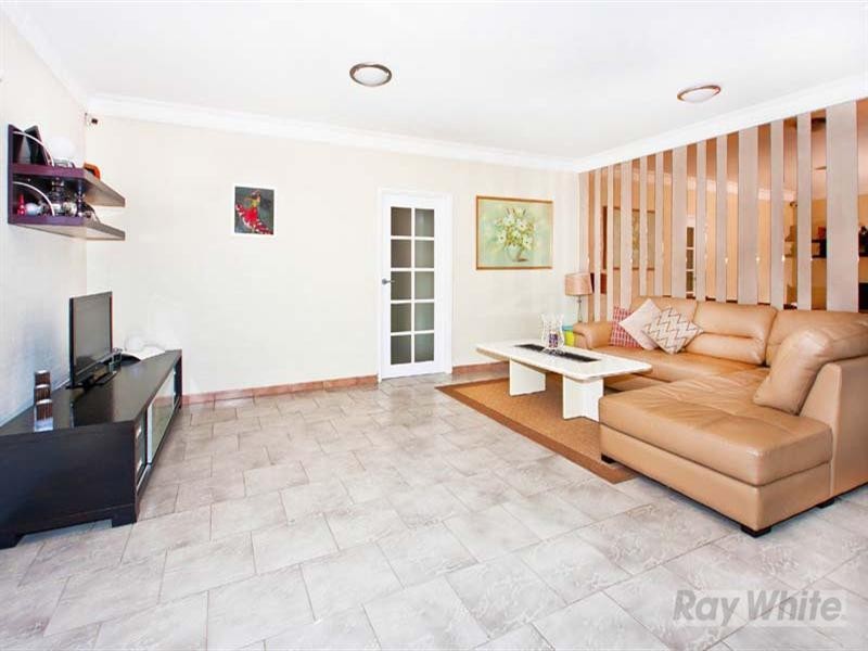 22 Mohawk Crescent, Greenfield Park NSW 2176