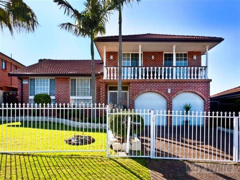 22 Mohawk Crescent, Greenfield Park NSW 2176