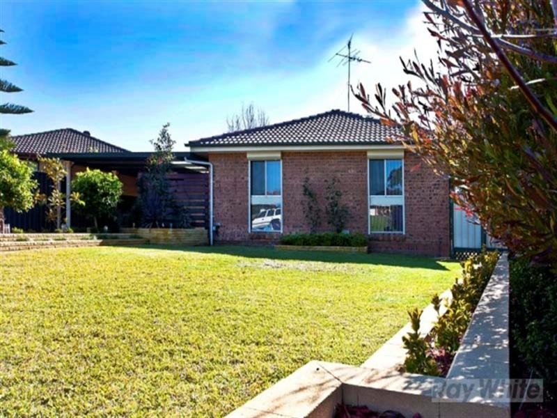 9 Burramy Close, Bossley Park NSW 2176