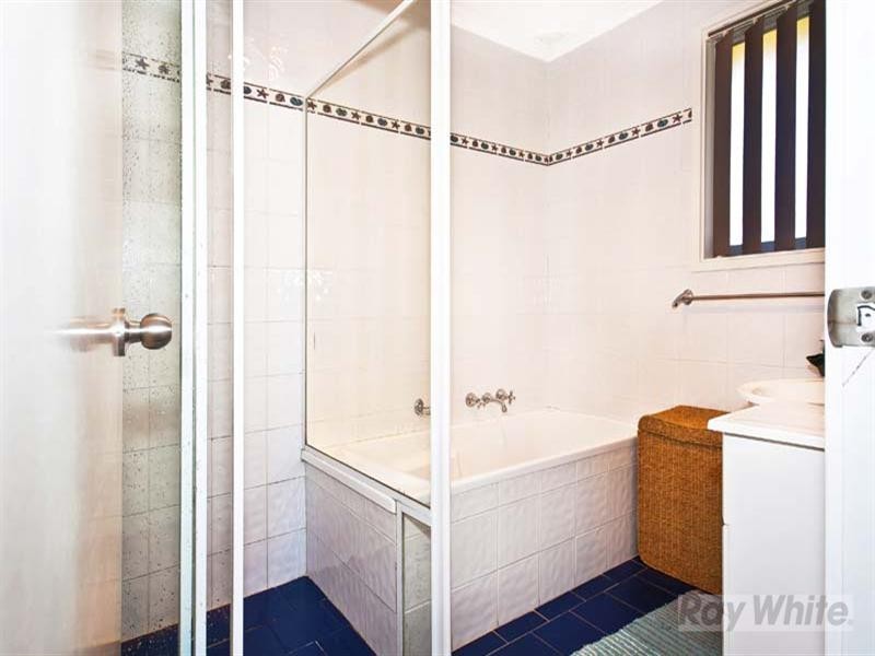 9 Burramy Close, Bossley Park NSW 2176