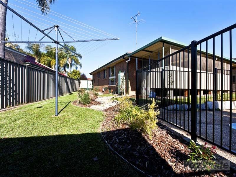 9 Burramy Close, Bossley Park NSW 2176