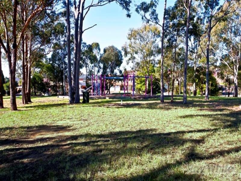 9 Burramy Close, Bossley Park NSW 2176