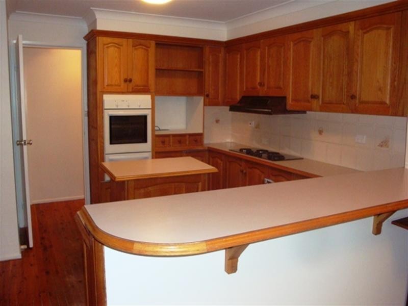 1 Agnew Close, Bossley Park NSW 2176