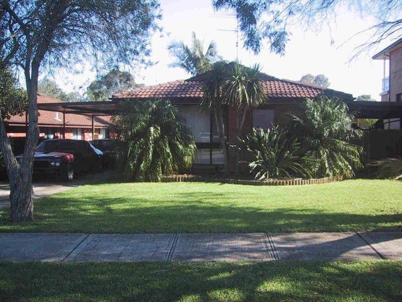 13 Glen Davis Road, Bossley Park NSW 2176