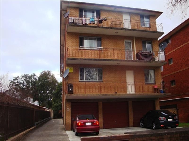 Level 1 1/21 York Street, Fairfield NSW 2165