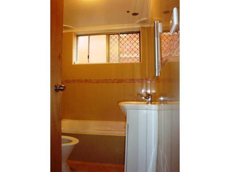 Level 1 1/21 York Street, Fairfield NSW 2165