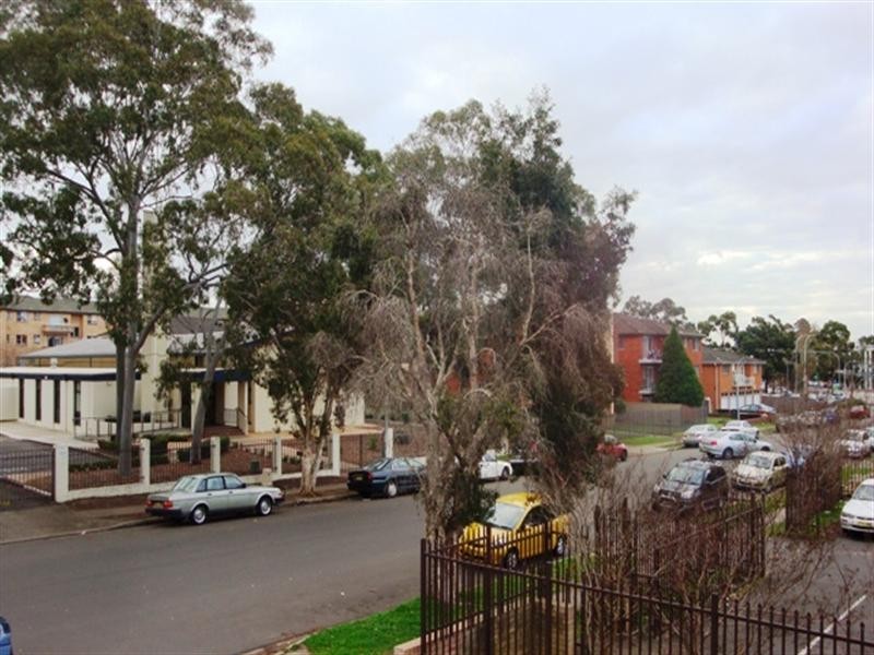 Level 1 1/21 York Street, Fairfield NSW 2165