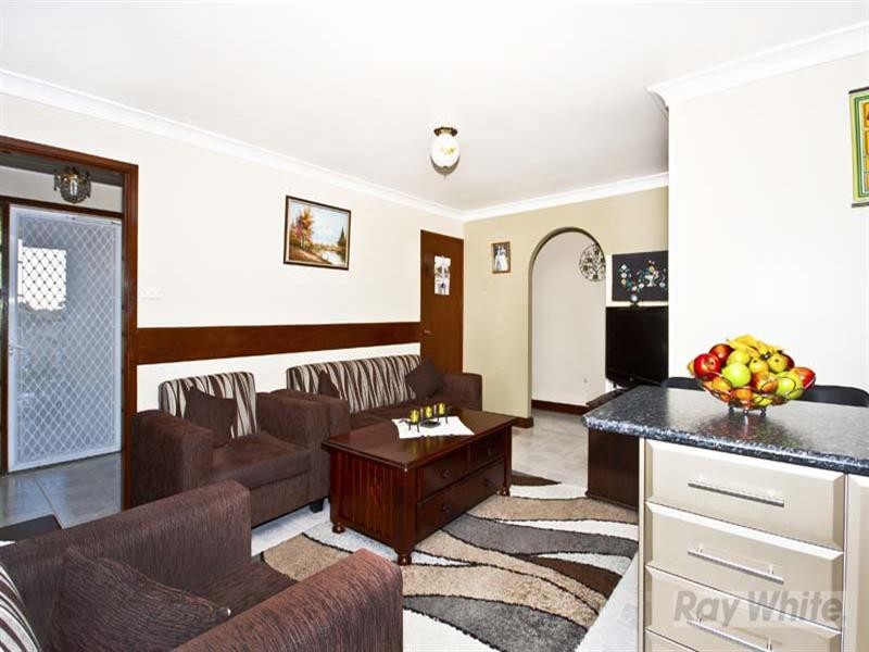 3 Hall Place, Fairfield West NSW 2165