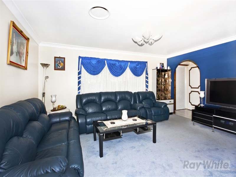 3 Hall Place, Fairfield West NSW 2165