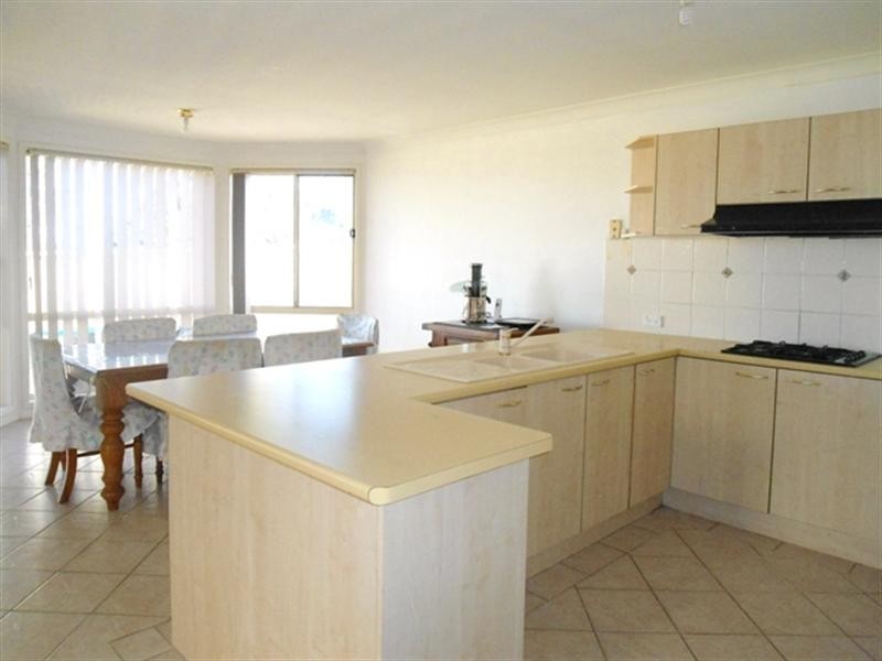 52 McCarthy Street, Fairfield West NSW 2165