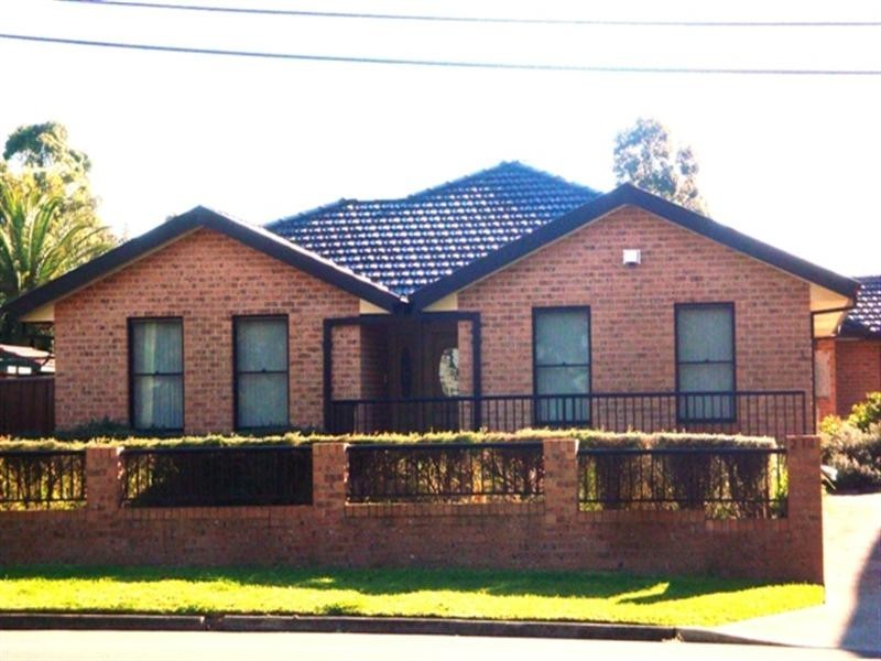 1/214 Brenan Street, Smithfield NSW 2164