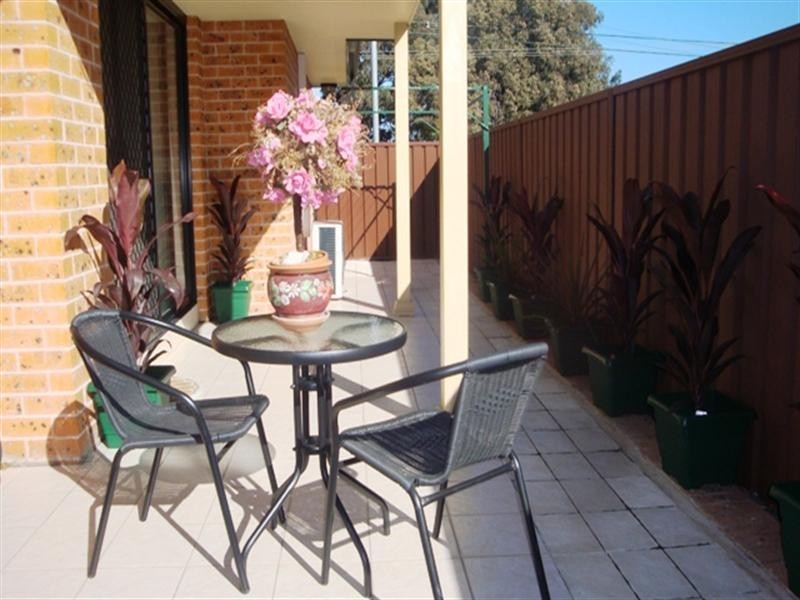 1/214 Brenan Street, Smithfield NSW 2164