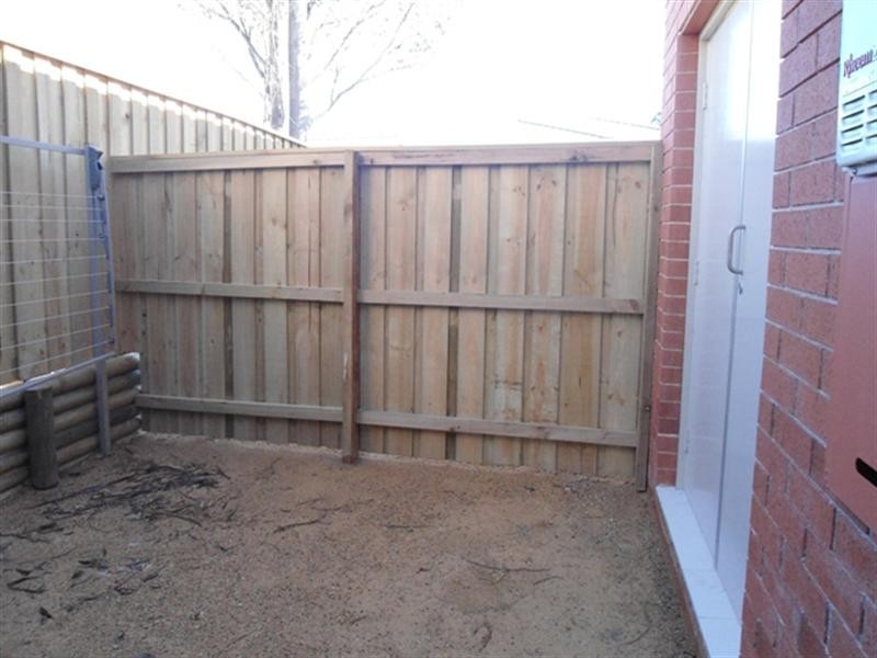 1/21 Cronin Place, Bonnyrigg NSW 2177