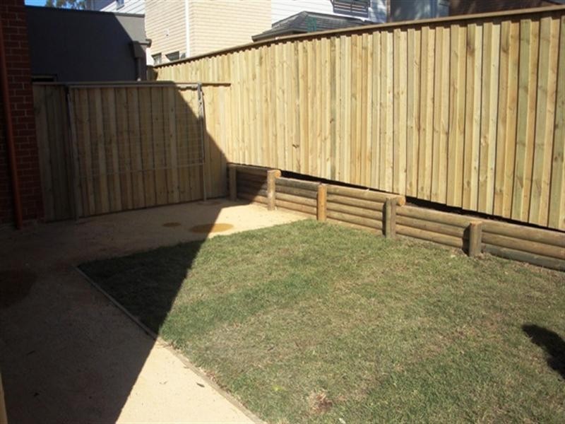 1/21 Cronin Place, Bonnyrigg NSW 2177