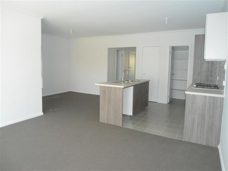 32 Bunker Crescent, Bonnyrigg NSW 2177