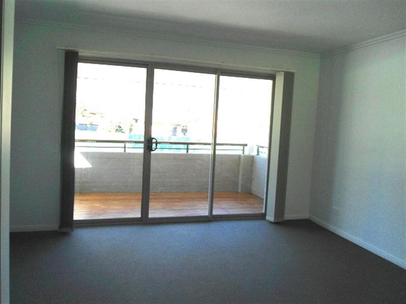 32 Bunker Crescent, Bonnyrigg NSW 2177