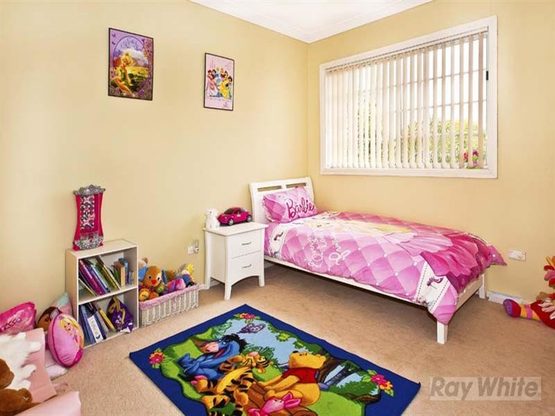 25 Tuncurry Street, Bossley Park NSW 2176